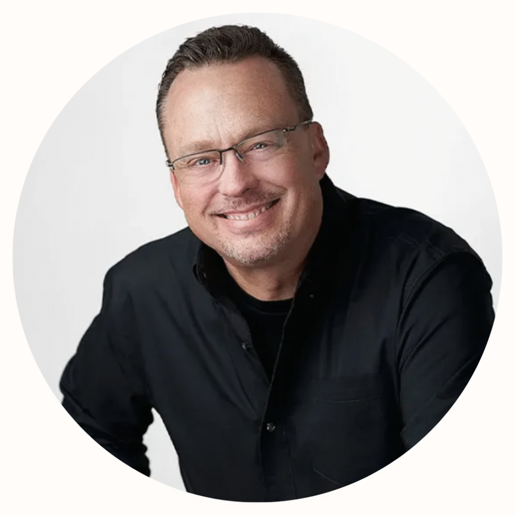 How to Choose the Right Headshot for Your Career Path 33 Untitled design 3